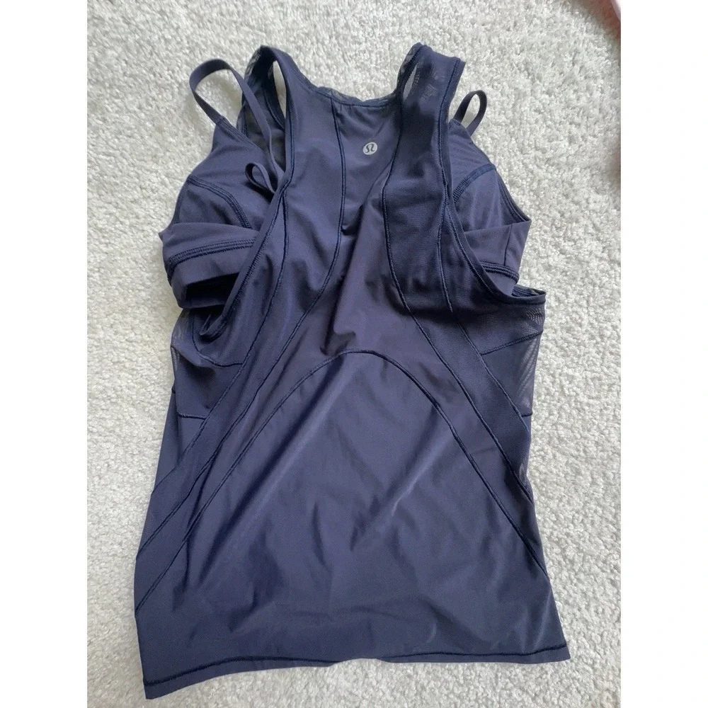 Lululemon Bundle Size 4 Lot Of 3 NWT EBB CROPPED TANK PINK, Navy Tank, Leggings
